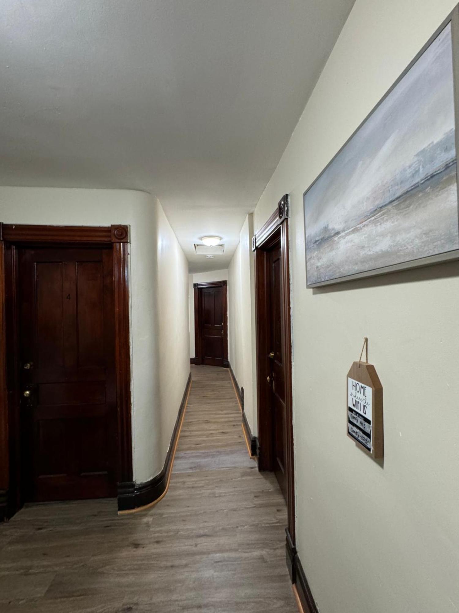 Comfy Getaway, 5 Bed, Sleeps 9, Walk To Falls! Ниагарски водопад Екстериор снимка