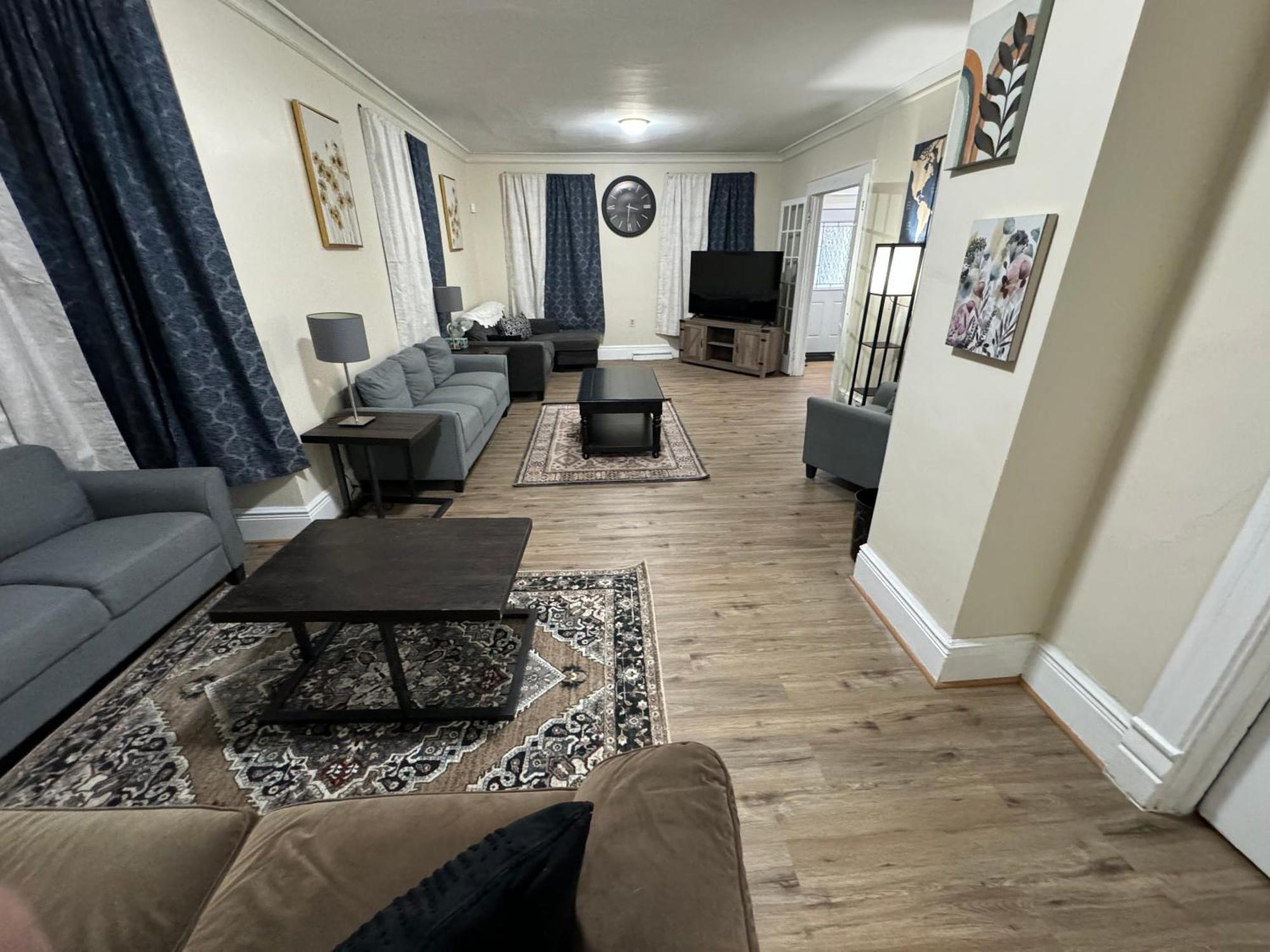 Comfy Getaway, 5 Bed, Sleeps 9, Walk To Falls! Ниагарски водопад Екстериор снимка